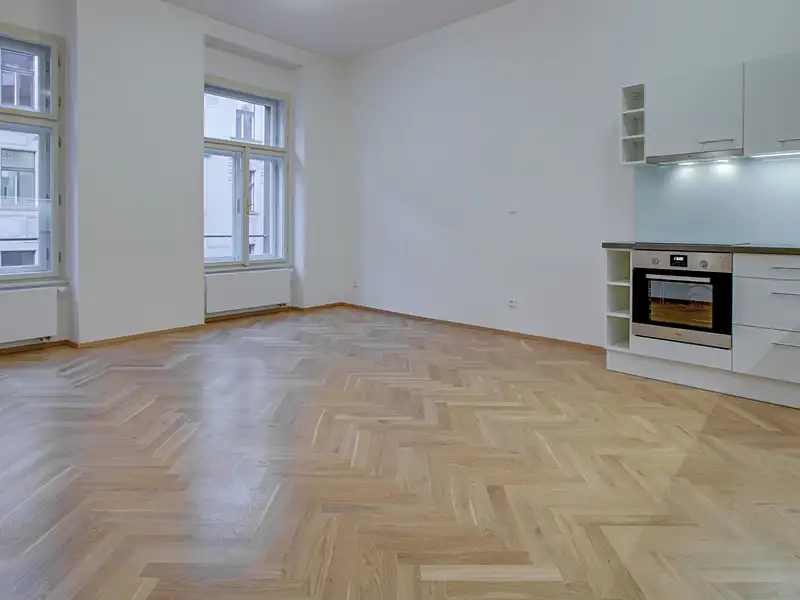 Pronájem bytu 2+kk 70 m², Praha – náhled fotky 1