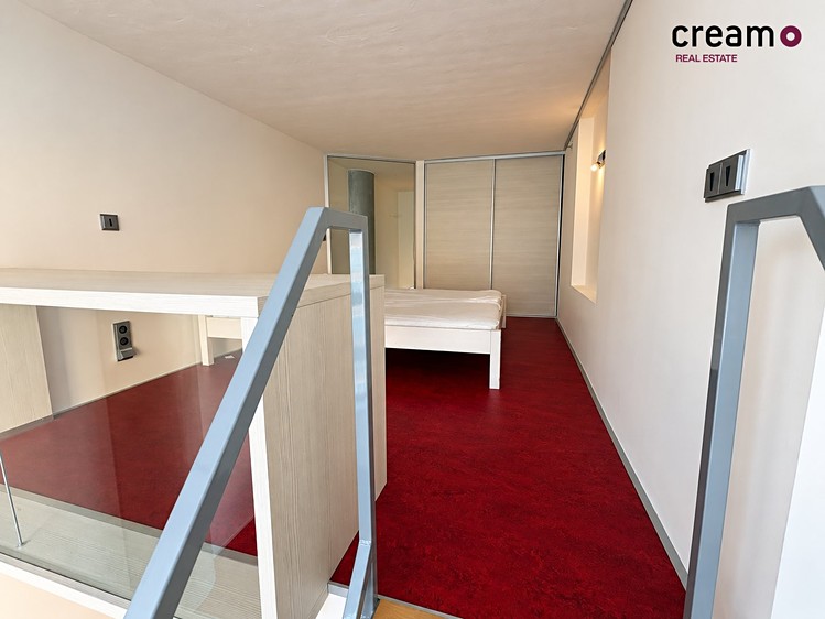 Pronájem bytu 1+kk, 41 m² (4 z 7)