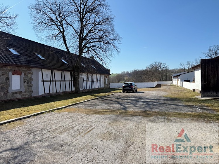 Комерційне приміщення на продаж, 3 277 м² (34 з 49)
