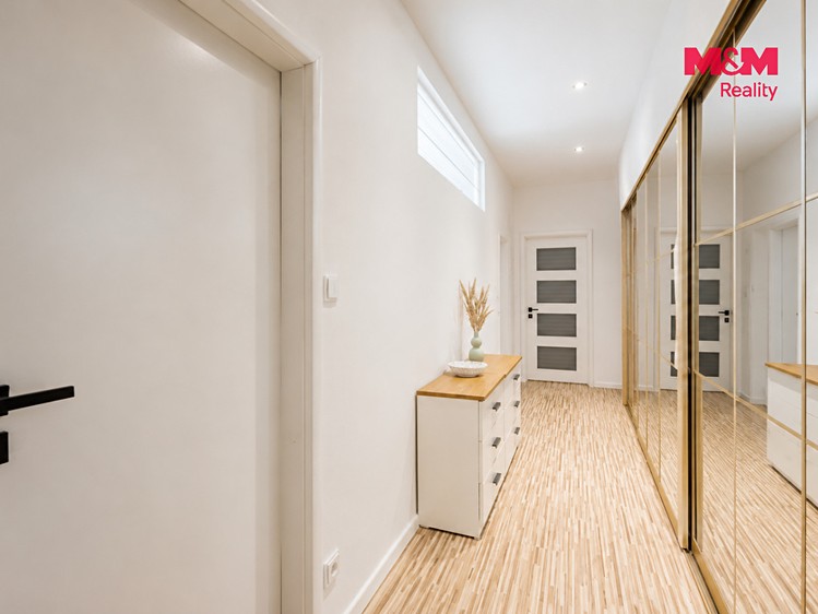 Квартира 4+kk на продаж, 108 м² (16 з 21)