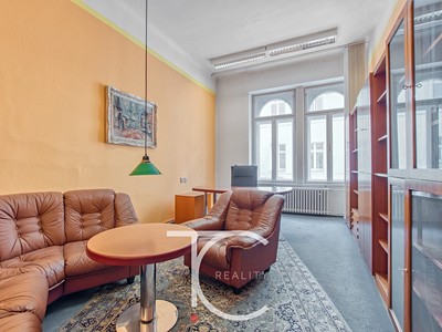 Pronájem komerčního prostoru, 41 m² (2 z 13)