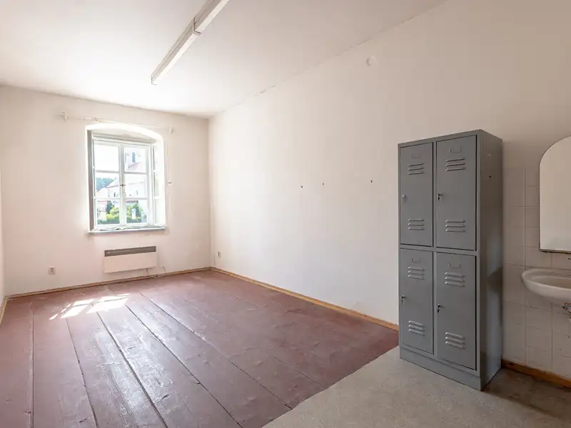 Pronájem vícegeneračního domu 140 m², pozemek 190 m², Vyšší Brod – náhled fotky 2