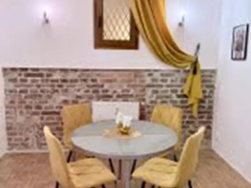 Pronájem bytu 1+kk 94 m², Praha – náhled fotky 2
