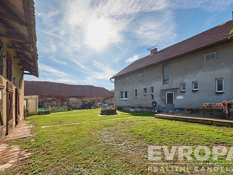 Prodej komerčního prostoru, 180 m² (31 z 36)