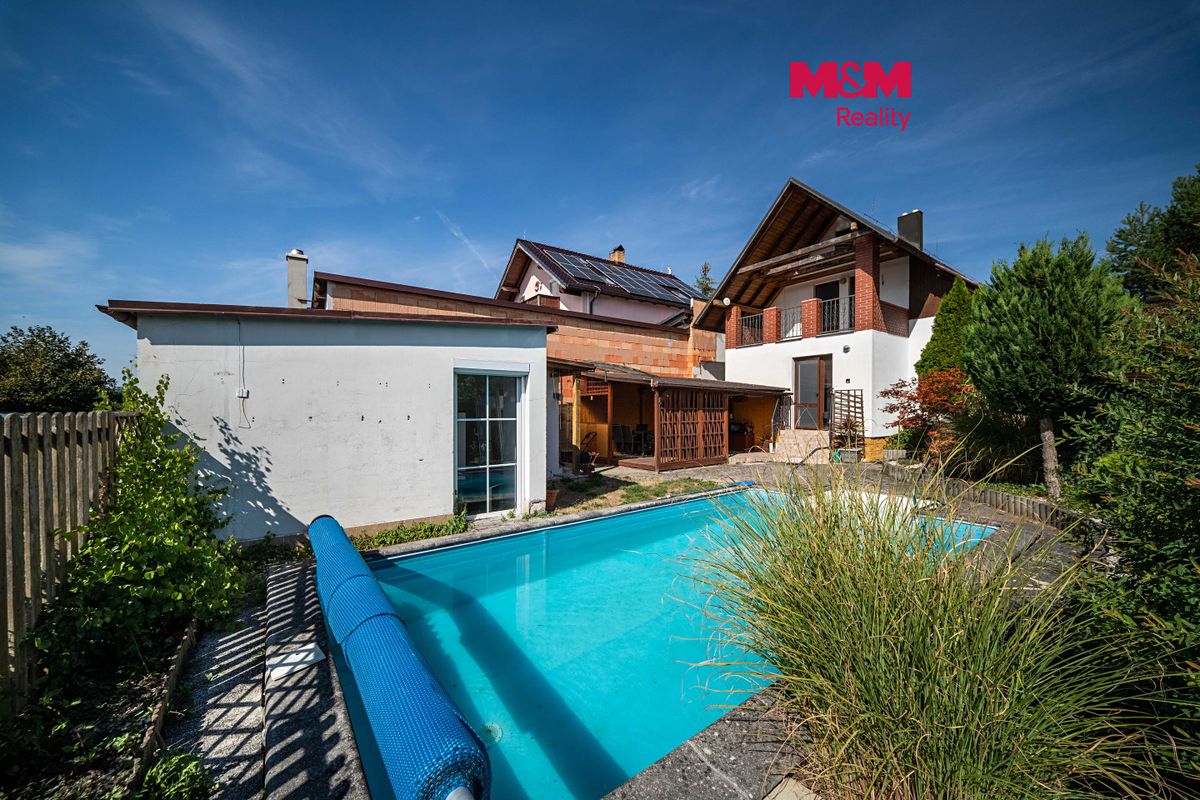 Prodej rodinného domu 112 m², pozemek 368 m², Dobřív – fotka 1 z 3