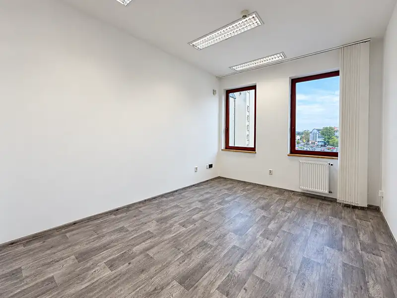 Pronájem kanceláře 16 m², Rokycany – náhled fotky 1
