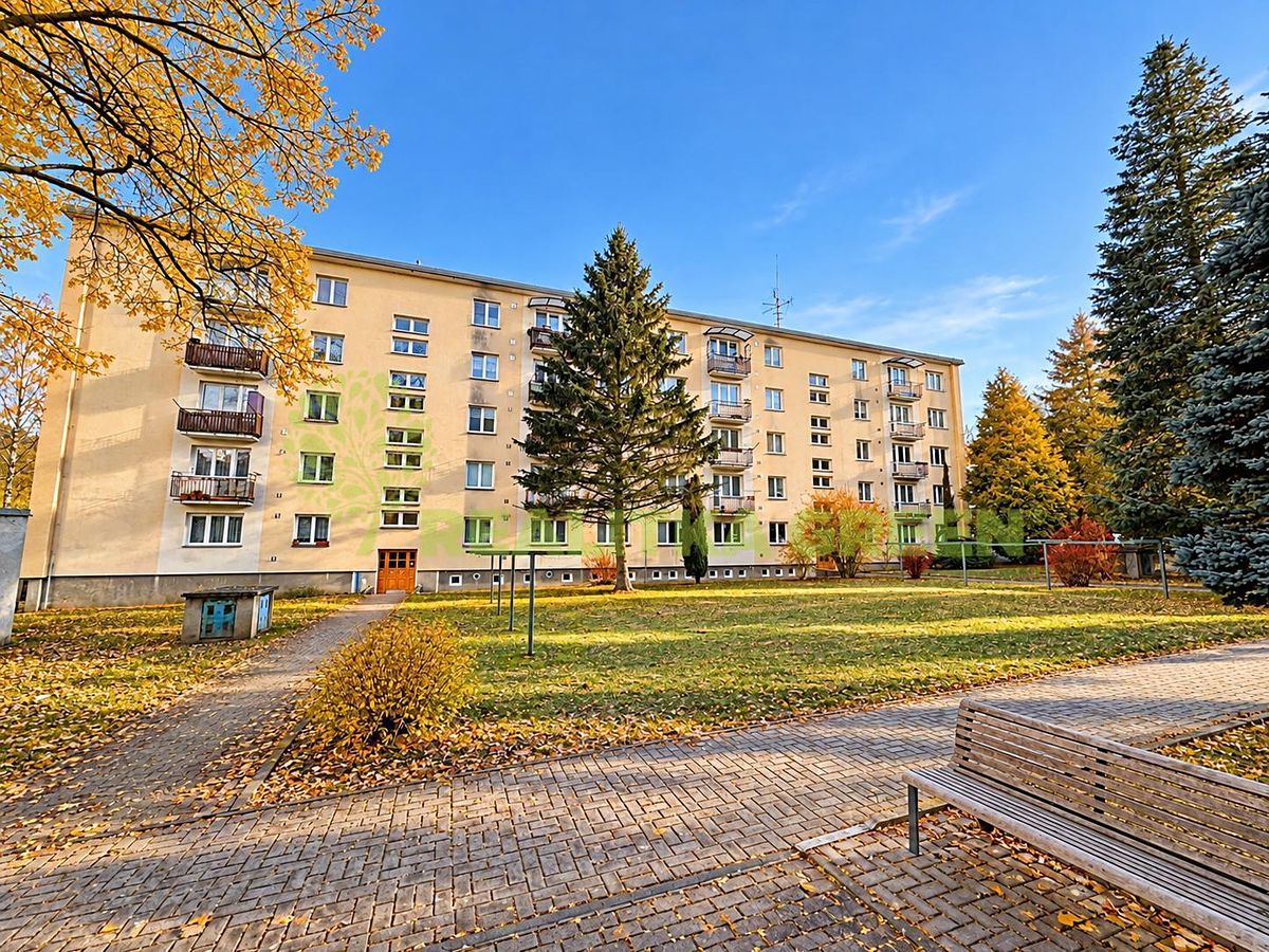 Prodej bytu 2+1 53 m², Vsetín – fotka 1 z 3