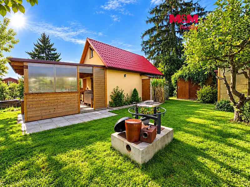 Prodej chaty 32 m², pozemek 400 m², Praha – náhled fotky 1