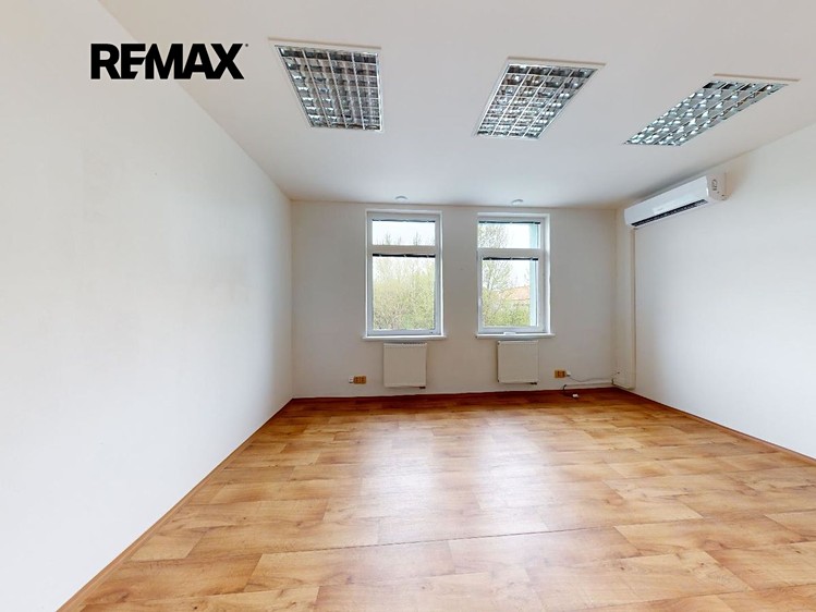 Комерційне приміщення в оренду, 25 м² (1 з 9)