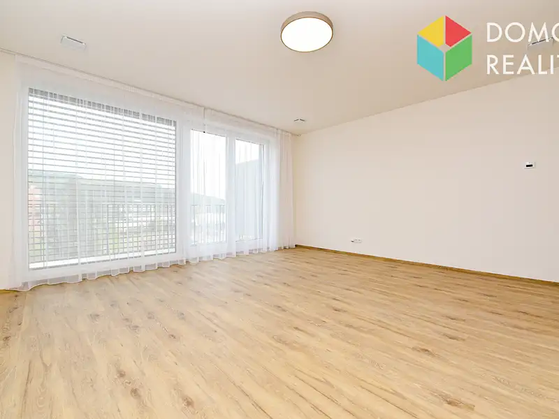Pronájem bytu 1+kk 48 m², Beroun – náhled fotky 2