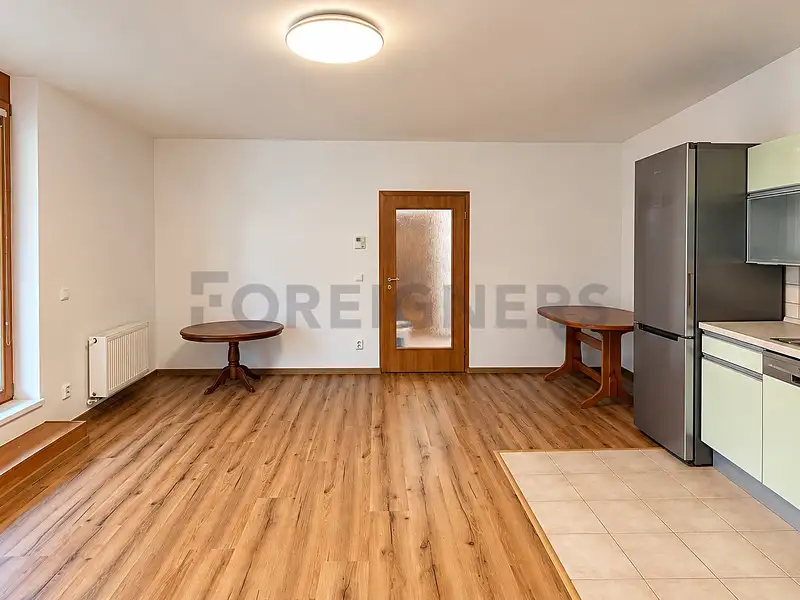 Pronájem bytu 3+kk 80 m², Praha – náhled fotky 2
