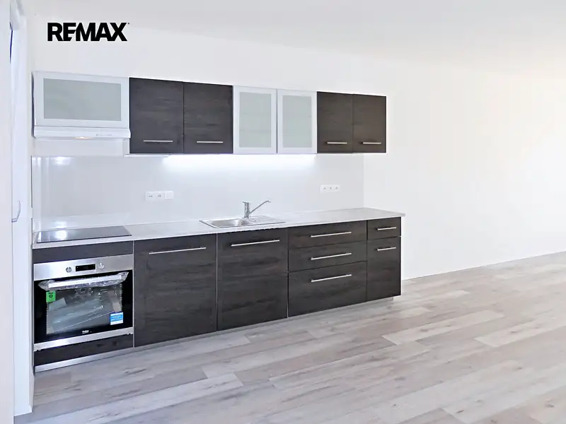 Pronájem bytu 3+kk 94 m², Říčany – náhled fotky 2