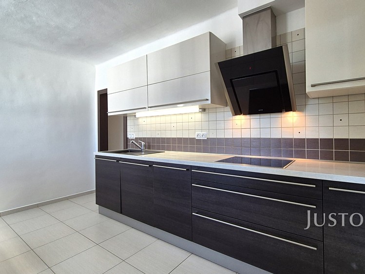 Pronájem bytu 3+1, 79 m² (5 z 27)