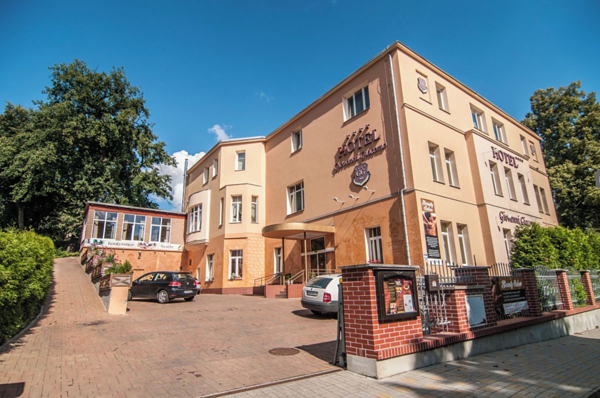 Prodej ubytovacího zařízení 1500 m², Teplice – fotka 1 z 3