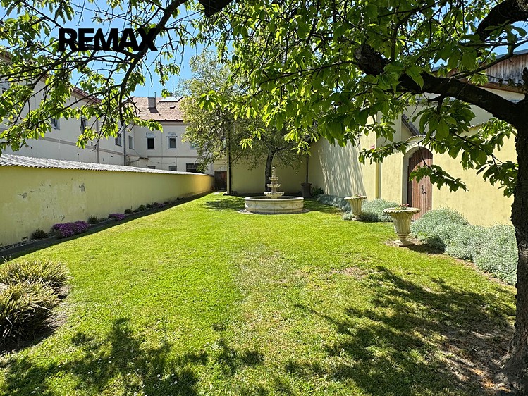 Будинок на продаж, 307 м² (70 з 81)