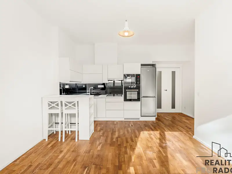 Pronájem bytu 2+kk 64 m², Praha – náhled fotky 1