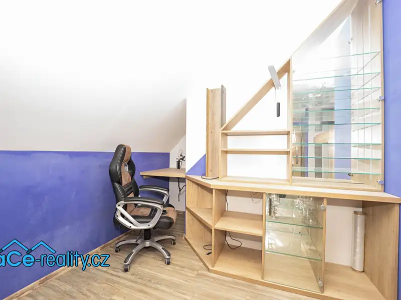 Prodej bytu 1+1 50 m², Kvasiny – náhled fotky 3