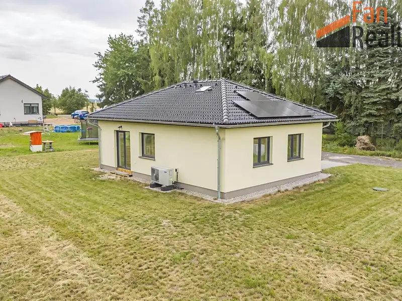 Prodej rodinného domu 67 m², pozemek 858 m², Luštěnice – náhled fotky 1