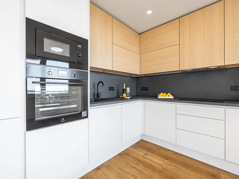 Prodej bytu 3+kk 74 m², Praha – náhled fotky 1