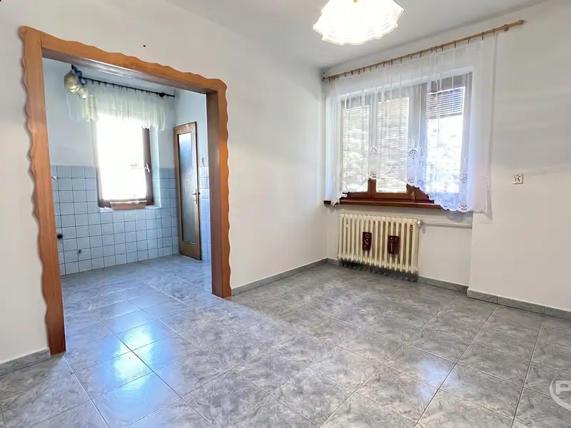 Prodej rodinného domu 230 m², pozemek 740 m², Český Brod – náhled fotky 2
