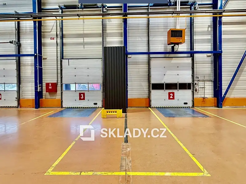 Pronájem skladového prostoru 1000 m², Jihlava – náhled fotky 2