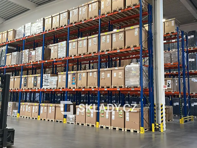 Pronájem skladového prostoru 4000 m², Zákupy – náhled fotky 3