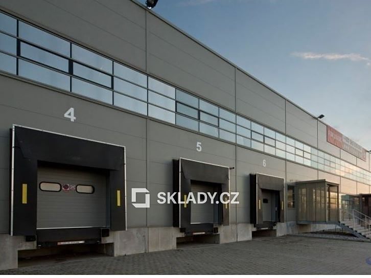 Pronájem skladového prostoru 1800 m², Hustopeče – fotka 1 z 3