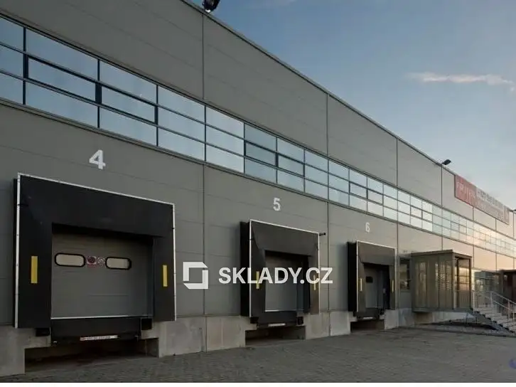 Pronájem skladového prostoru 1800 m², Hustopeče – náhled fotky 1