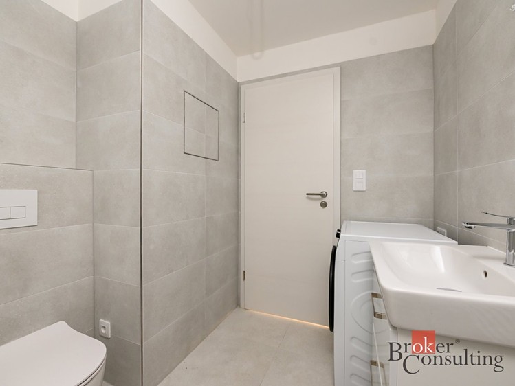 Pronájem bytu 2+kk, 45 m² (11 z 17)