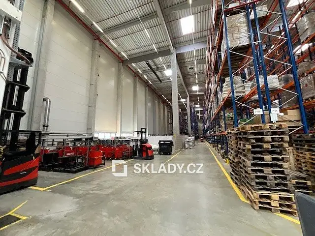 Pronájem skladového prostoru 7000 m², Hradec Králové – náhled fotky 3