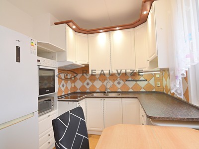 Pronájem bytu 3+1, 70 m² (2 z 21)