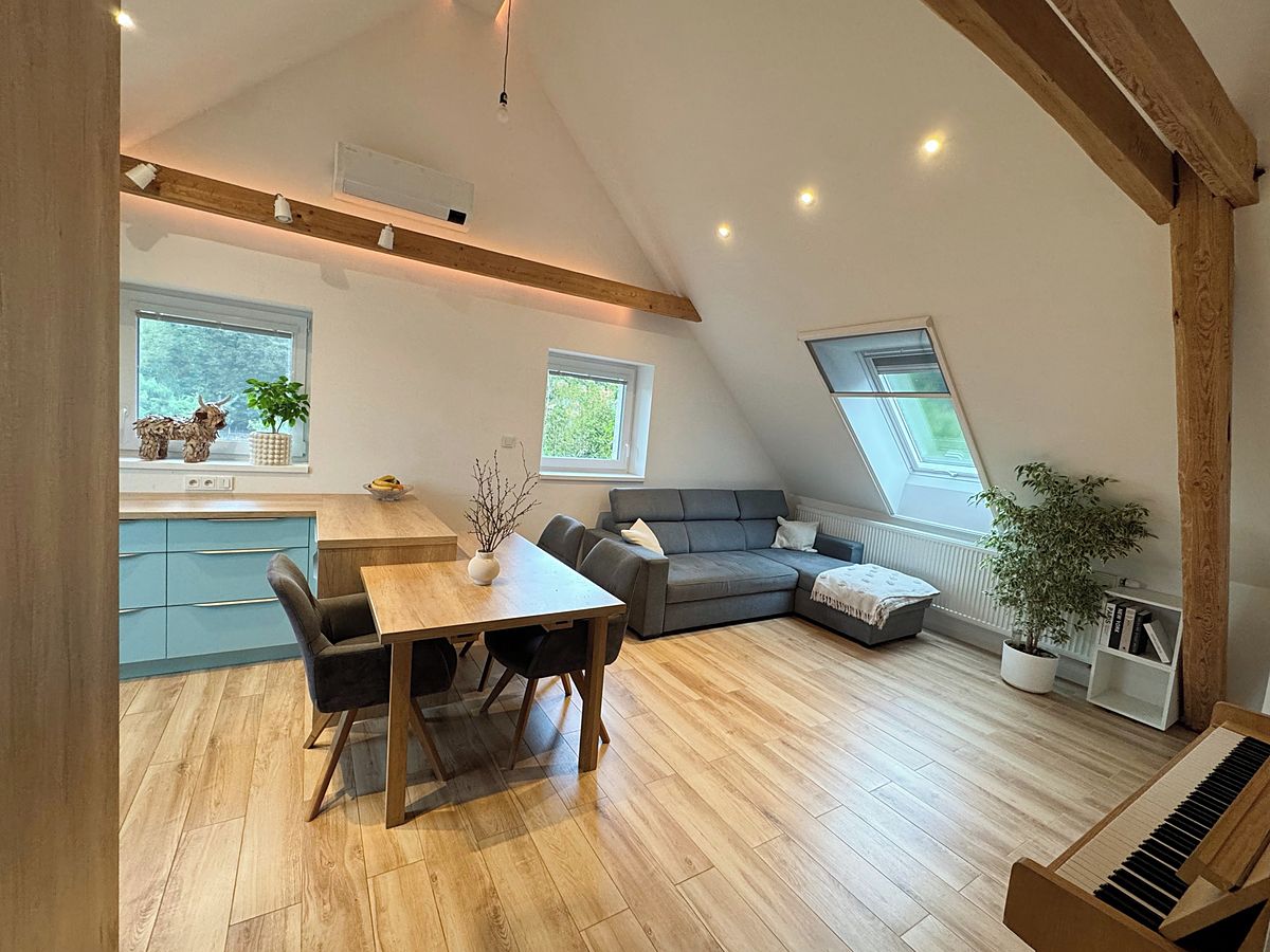 Prodej vícegeneračního domu 228 m², pozemek 1507 m², Klučenice – fotka 1 z 3