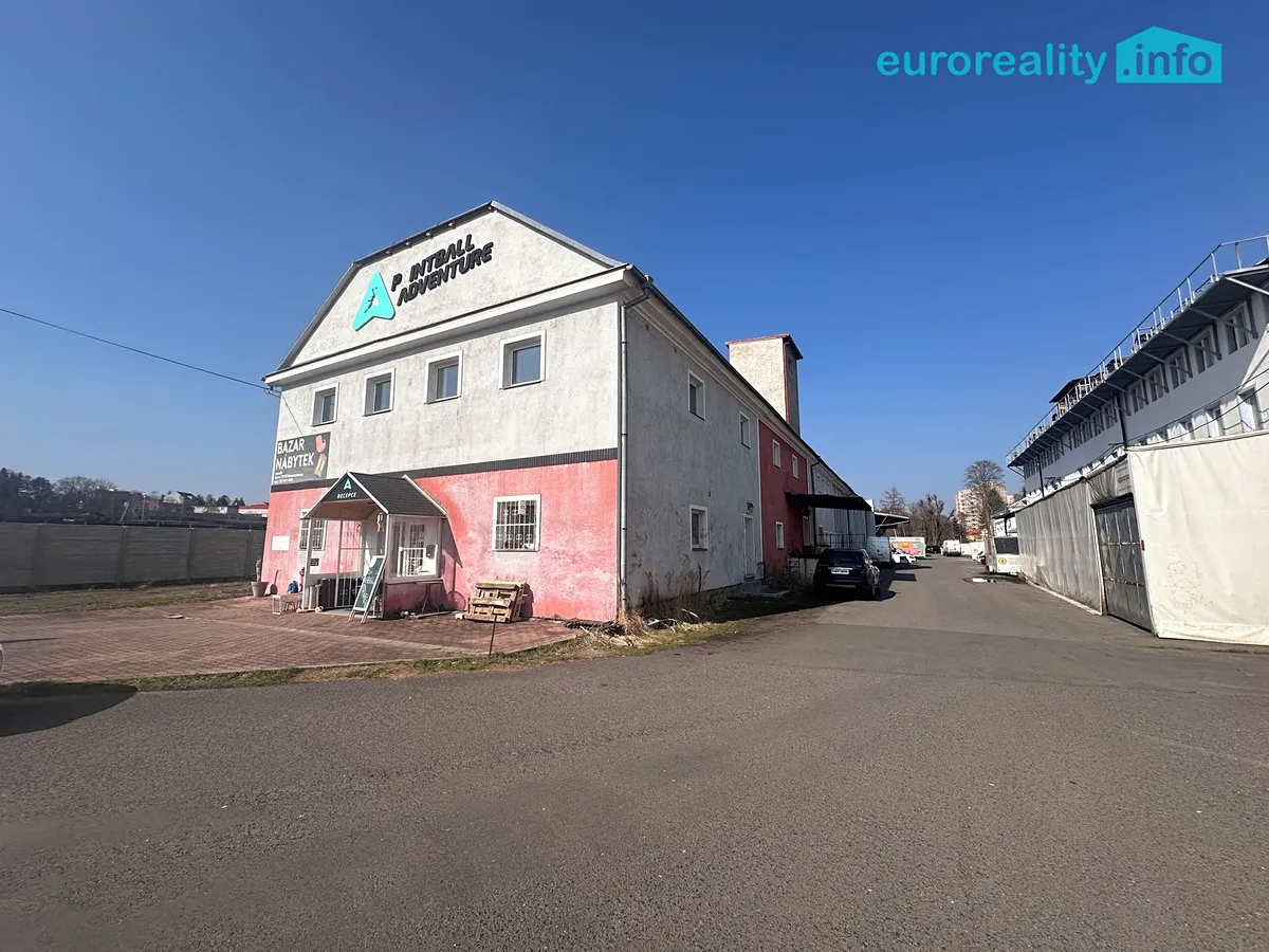 Prodej obchodního prostoru 1900 m²