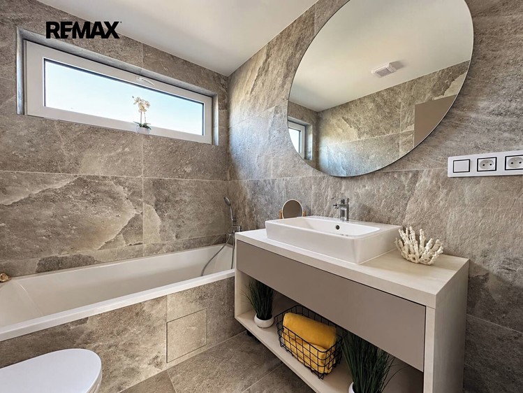 Prodej domu, 95 m² (13 z 34)