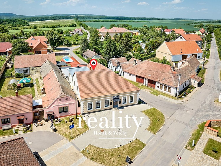 Prodej komerčního prostoru, 564 m² (1 z 55)