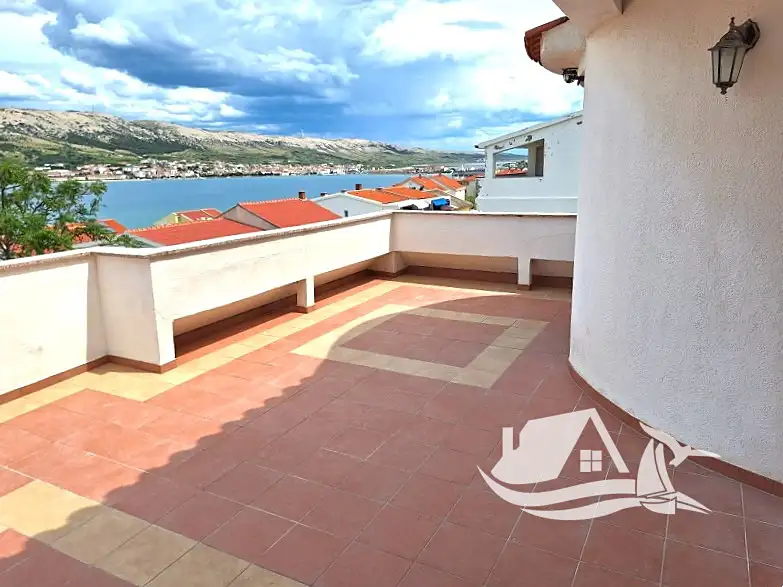 Prodej bytu 4+kk 200 m², Pag – náhled fotky 1