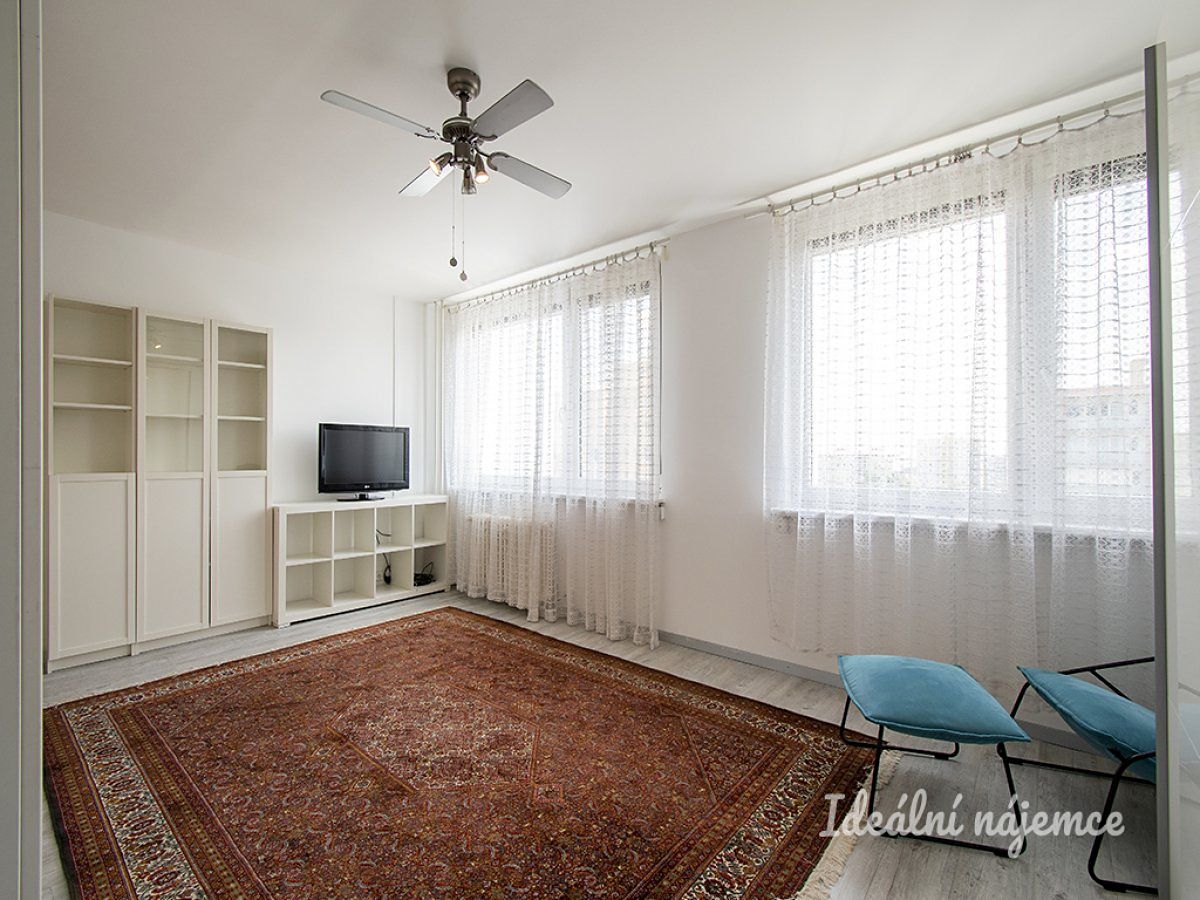 Pronájem bytu 1+kk 35 m² – fotografie 4