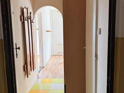 Pronájem bytu 1+1, 36 m² (2 z 8)