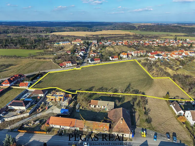 Prodej stavebního pozemku 18273 m², Zbraslav – náhled fotky 2