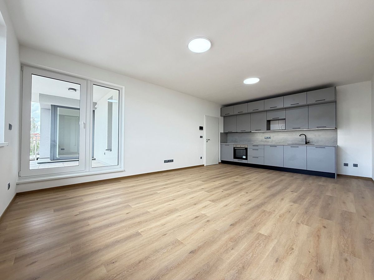 Pronájem bytu 2+kk 60 m², Napajedla – fotka 1 z 3