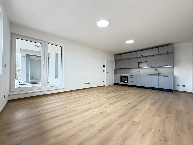 Pronájem bytu 2+kk 60 m², Napajedla – náhled fotky 1