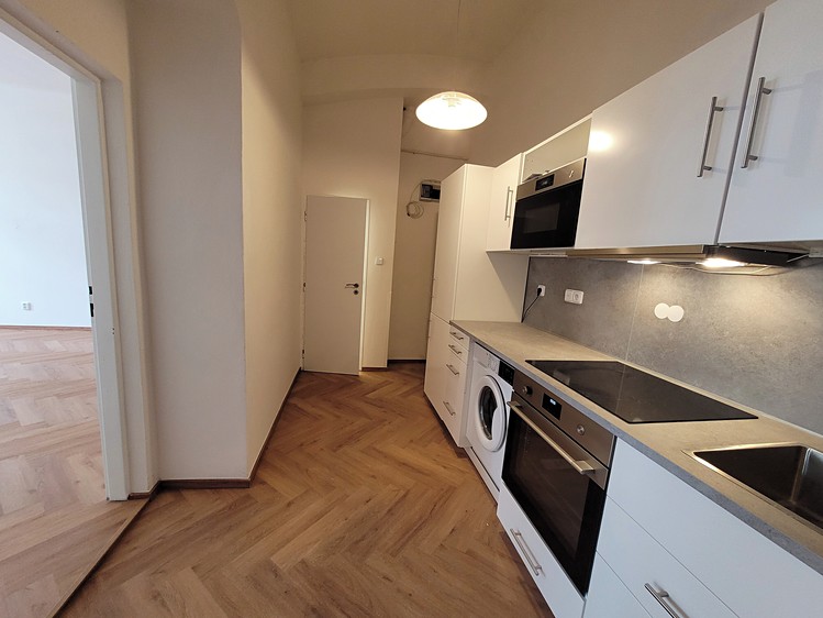 Pronájem bytu 2+kk, 65 m² (9 z 11)