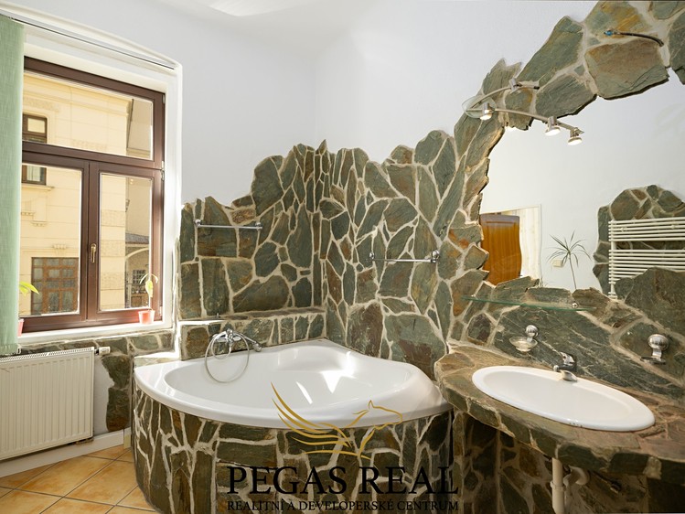Квартира 4+1 на продаж, 145 м² (10 з 15)