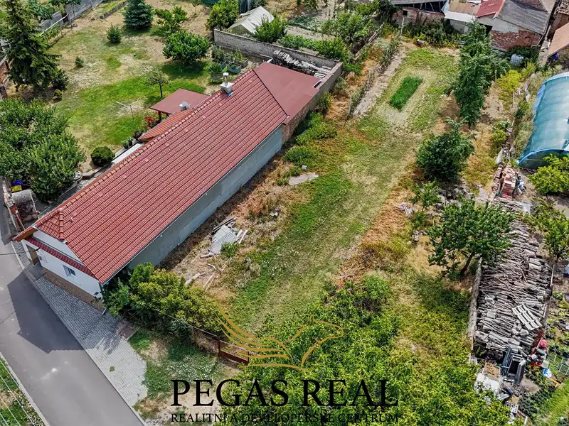 Prodej stavebního pozemku 618 m², Hrádek – náhled fotky 3