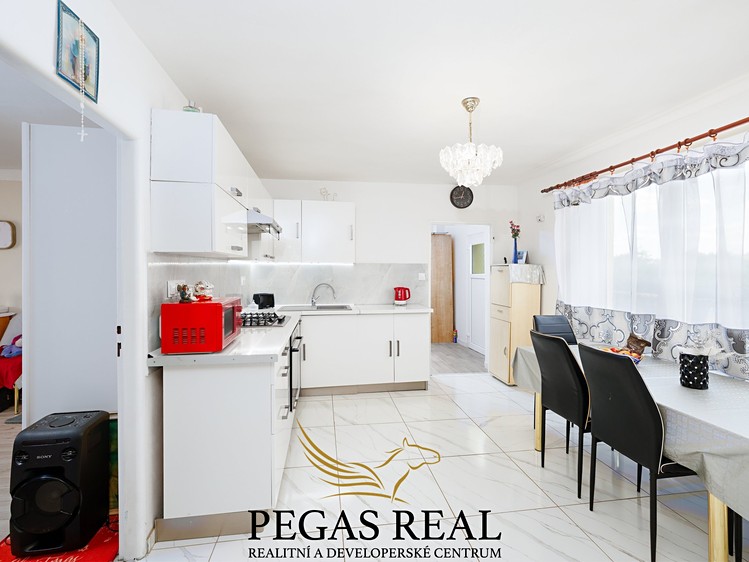 Будинок на продаж, 147 м² (3 з 17)