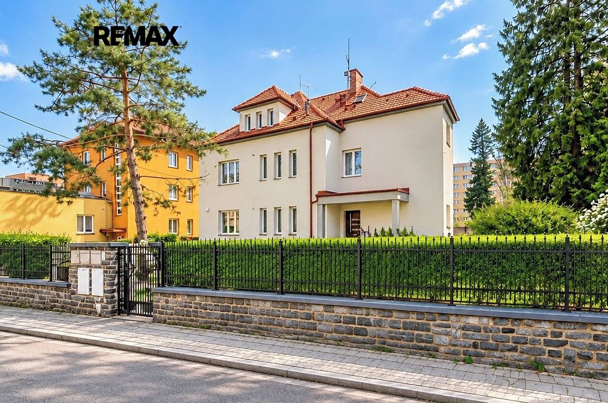 Pronájem bytu 3+kk 74 m², Kolín – fotka 1 z 3