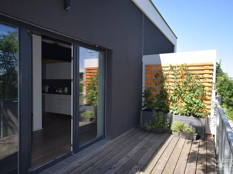 Prodej bytu 1+kk 44 m², Hradec Králové – náhled fotky 2