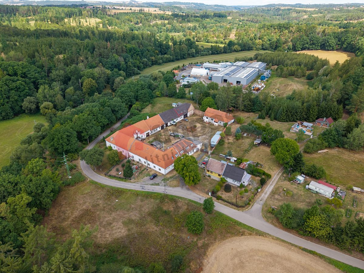 Prodej zemědělské usedlosti 1412 m², pozemek 6257 m², Vlašim – fotka 1 z 3