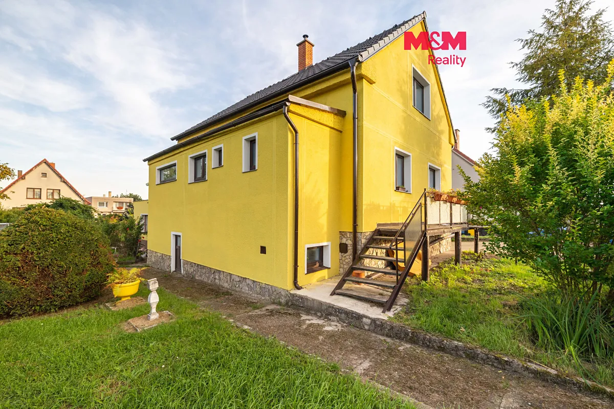 Prodej rodinného domu 257 m², pozemek 802 m²