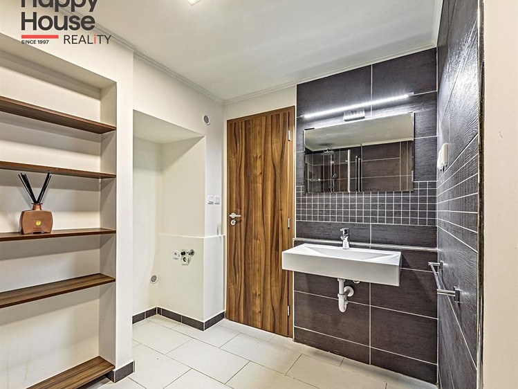 Pronájem bytu 3+kk, 150 m² (16 z 23)
